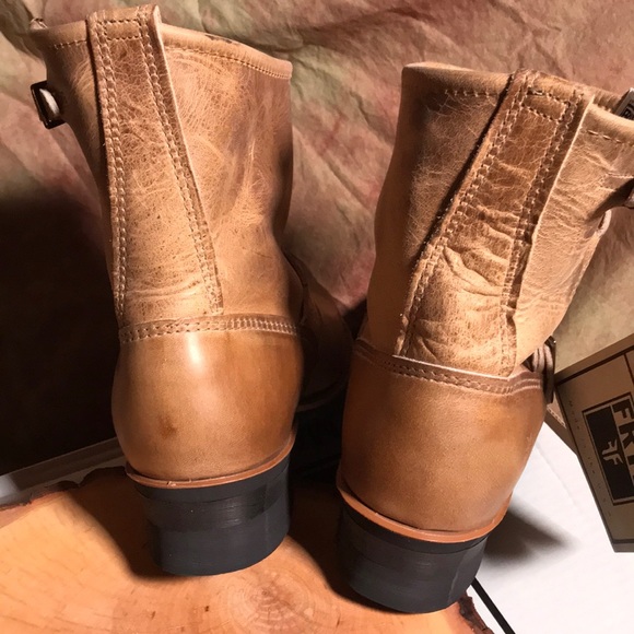 ❌SOLD❌ - Frye Engineer 8” R - Picture 2 of 8